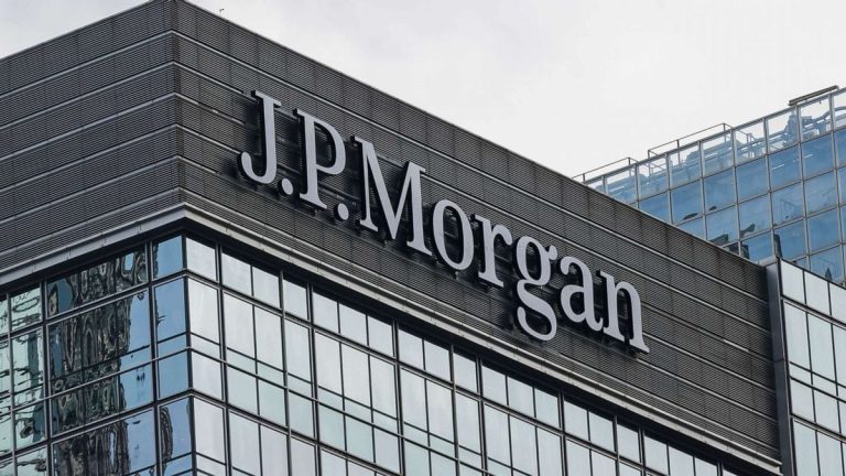 JPMorgan Chase reporta una menor ganancia en el 4T. Wall Street opera con leves caídas en el pre-mercado. El yen cayó el martes a su nivel...
